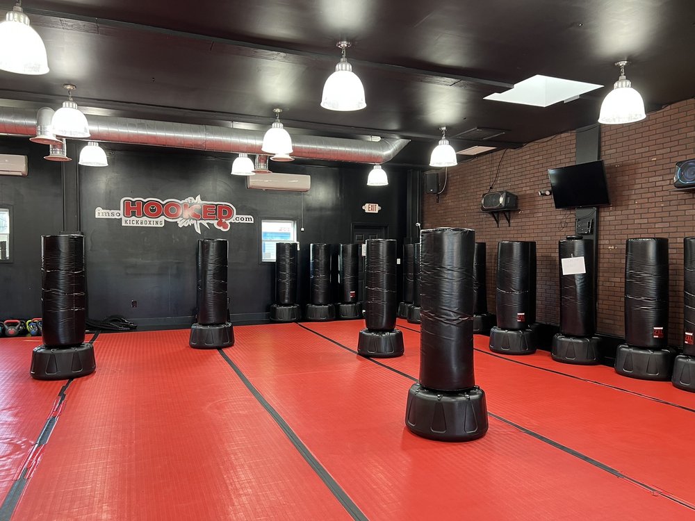 HOOKED KICKBOXING Updated September 2024 18522 Union Tpke, Queens, New York Gyms Phone