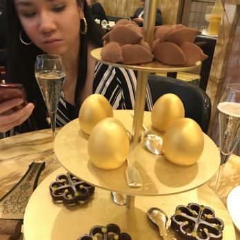Cakes And Bubbles - Desserts Near Me - London, XGL Cakes And Bubbles - Desserts Near Me - London, XGL