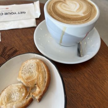 La Boulangerie Boul'Mich - Cappuccino + Elephant Ears - Bakeries Near Me - Miami, Florida La Boulangerie Boul'Mich - Cappuccino + Elephant Ears - Bakeries Near Me - Miami, Florida