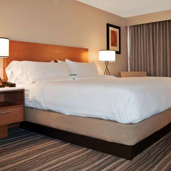 DoubleTree by Hilton Helena Downtown - Guest room - Hotels Near Me - Helena, Montana DoubleTree by Hilton Helena Downtown - Guest room - Hotels Near Me - Helena, Montana