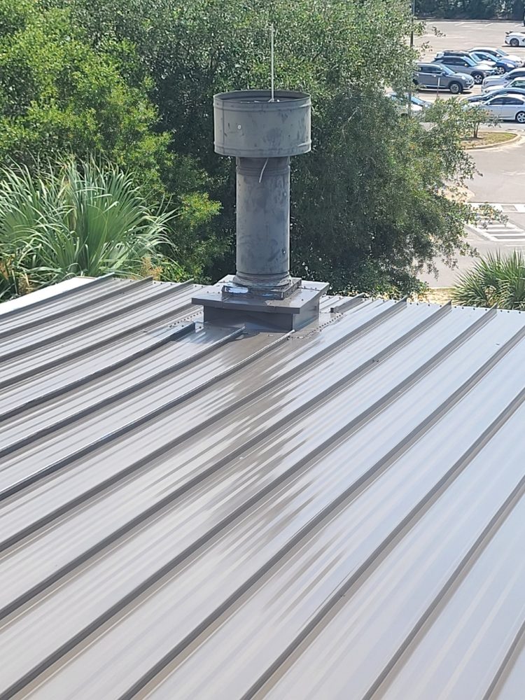 Slide of Freeman Roofing