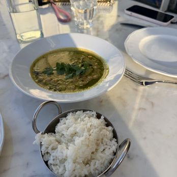 The Dutchess - Coconut Chickpea Curry - Cafes Near Me - Ojai, California