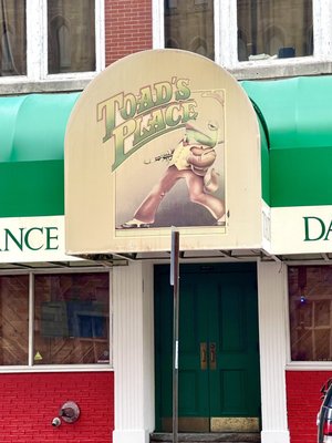 Toad's Place by null