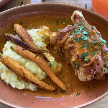 Proprietor's Lodge - Braised pork Osso Buco - Hotels Near Me - Pittsfield, Massachusetts Proprietor's Lodge - Braised pork Osso Buco - Hotels Near Me - Pittsfield, Massachusetts