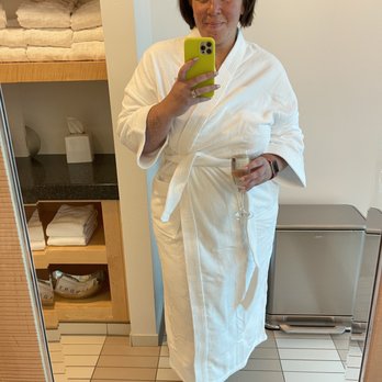 Fairmont Pittsburgh - In the comfiest robe and a glass of champagne - Hotels Near Me - Pittsburgh, Pennsylvania Fairmont Pittsburgh - In the comfiest robe and a glass of champagne - Hotels Near Me - Pittsburgh, Pennsylvania