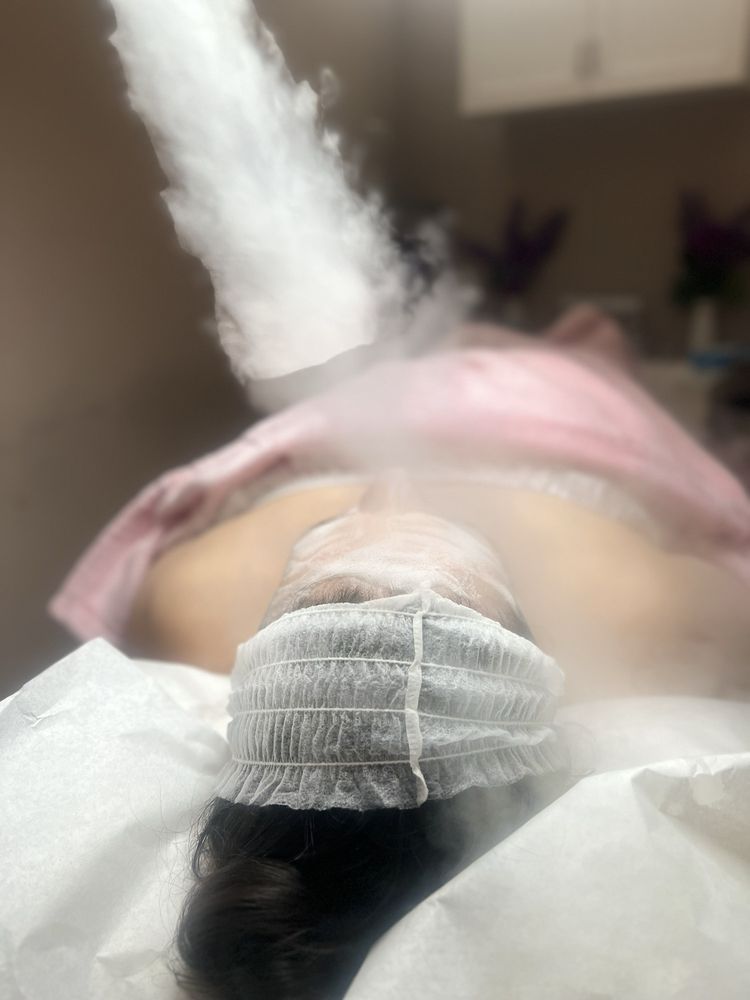 Cabellos Beauty Salon Image