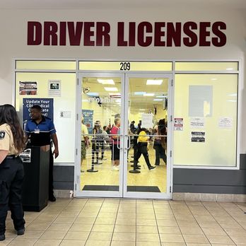 DMV Pompano Citi Centre - Departments of Motor Vehicles Near Me - Pompano Beach, Florida