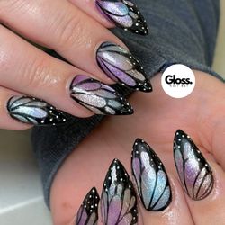 Gloss Nail Bar