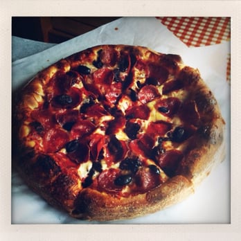 Dino's Pizza - Pizza Near Me - Burbank, California