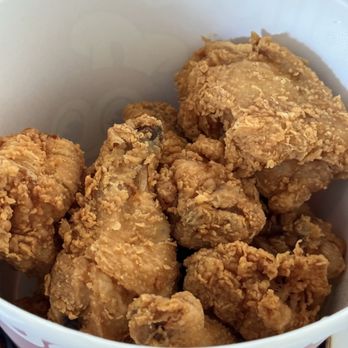 Jollibee - Chickenjoy - Fast Food Near Me - Panorama City, California Jollibee - Chickenjoy - Fast Food Near Me - Panorama City, California