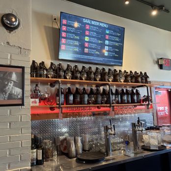 SAAL Brewing - Brewpubs Near Me - Stanwood, Washington
