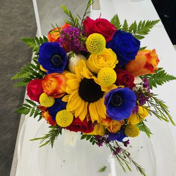 Primavera Florist - Spring Bouquet - Florists Near Me - Tustin, California Primavera Florist - Spring Bouquet - Florists Near Me - Tustin, California