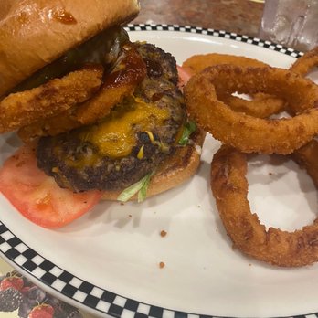 Black Bear Diner Palmdale - Old cold food - Diners Near Me - Palmdale, California Black Bear Diner Palmdale - Old cold food - Diners Near Me - Palmdale, California