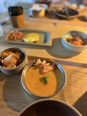 Han Oak Restaurant by null