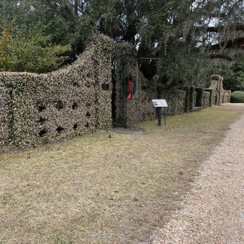 Pebble Hill Plantation - Wall to family cemetery grounds. - Museums Near Me - Thomasville, Georgia Pebble Hill Plantation - Wall to family cemetery grounds. - Museums Near Me - Thomasville, Georgia