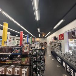 Brickmania - Mare Island - Inside the store
