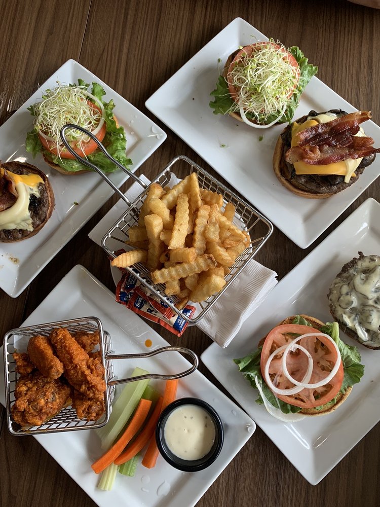 CRONIES BAR & GRILL 261 Photos & 314 Reviews 11 Waianuenue Ave