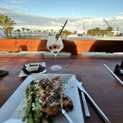 user provided Barnhill's Cafe Bar and Grill photo