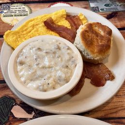 Kathy's Kombo: eggs, bacon, biscuit, side of gravy