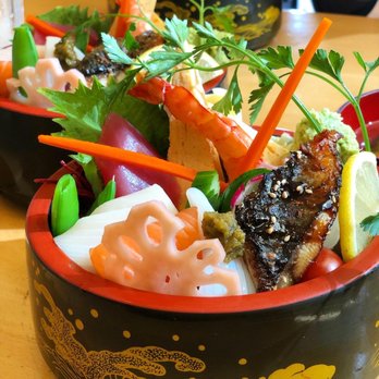 Jinbei - Chirashi Bowl - Japanese Near Me - Irvine, California