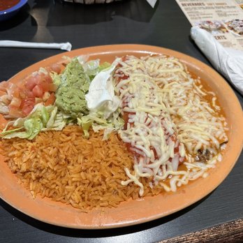 El Patron Mexican Grill - Lunch Special Enchiladas + Buritto - Mexican Near Me - Durham, North Carolina El Patron Mexican Grill - Lunch Special Enchiladas + Buritto - Mexican Near Me - Durham, North Carolina