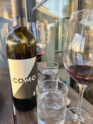 COMO by null