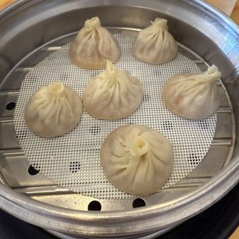 One Dragon Restaurant 上海弄堂里 - Pork soup dumplings (xiaolongbao) - Shanghainese Near Me - Houston, Texas One Dragon Restaurant 上海弄堂里 - Pork soup dumplings (xiaolongbao) - Shanghainese Near Me - Houston, Texas