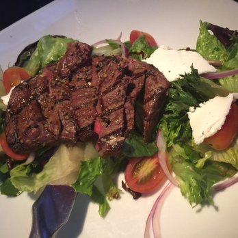 Moxies Vaughan Colossus Restaurant - Steak salad -gluten free - Canadian (New) Near Me - Woodbridge, Ontario Moxies Vaughan Colossus Restaurant - Steak salad -gluten free - Canadian (New) Near Me - Woodbridge, Ontario
