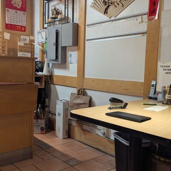 Sushi Boat Restaurant - Sushi Bars Near Me - San Francisco, California