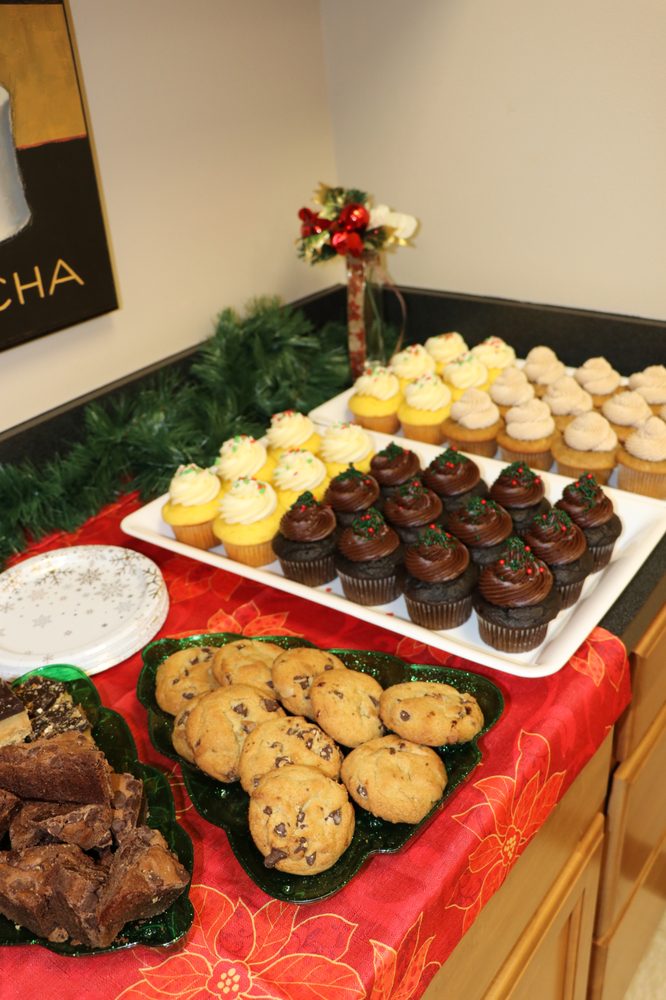 ROSEBUD GOURMET CUPCAKES 50 Photos & 21 Reviews Desserts Columbia