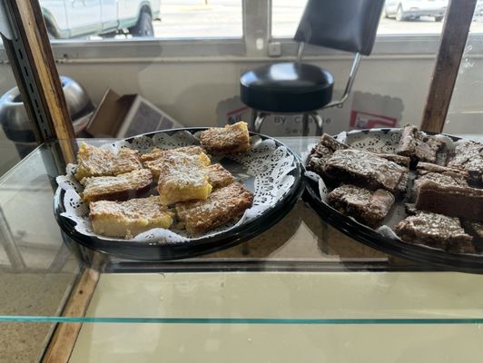 Carshon's Delicatessen by null