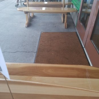 Coconuts Fish Cafe - Surf board tables - Seafood Near Me - Kihei, Hawaii