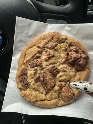 Insomnia Cookies by null