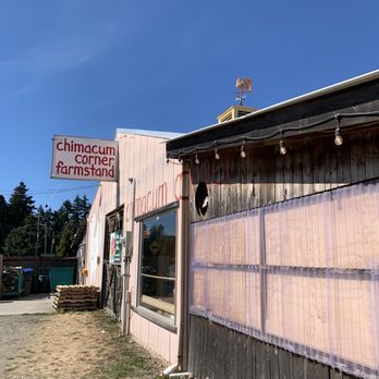 Chimacum Corner Farmstand - the outside of the building - Grocery Near Me - Chimacum, Washington