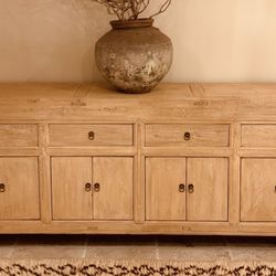 Yuccasa - Elm wood credenza
side board