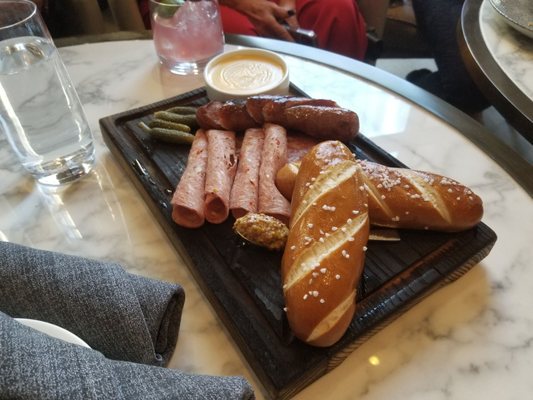 Four Seasons Hotel Denver by null