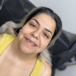 Ombré brows touch up