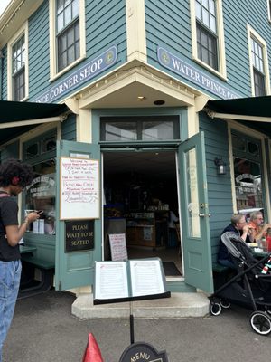 Water Prince Corner Shop by null