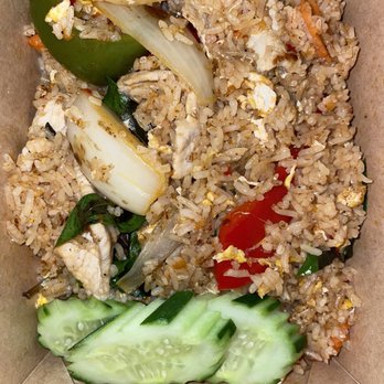 Thai Lan Xang Restaurant - F03 Hot Basil Fried Rice - Thai Near Me - Johnston, Rhode Island