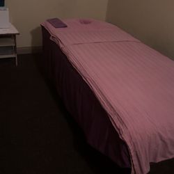 Lilac Massage