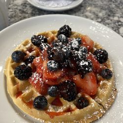 Korner Kitchen - Berry waffle