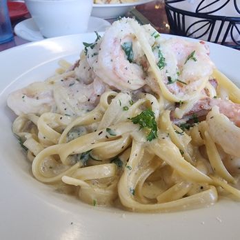 Mama Di Roma - Fettuccine with shrimp - Pizza Near Me - Fairmont, West Virginia Mama Di Roma - Fettuccine with shrimp - Pizza Near Me - Fairmont, West Virginia