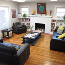 Teresa Monzon, DDS - Our comfortable waiting room.