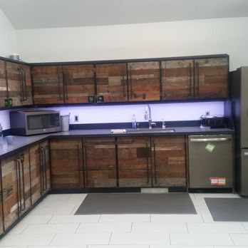 Urban Office - main kitchen - Shared Office Spaces Near Me - Portland, Oregon Urban Office - main kitchen - Shared Office Spaces Near Me - Portland, Oregon