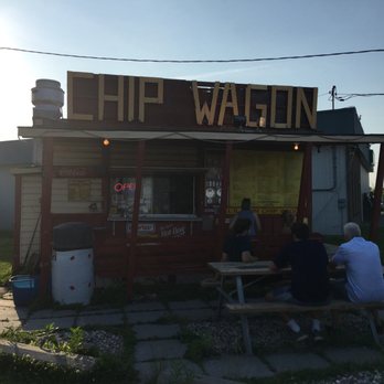 L'll Mom's Chip Stand - Front of business - Food Stands Near Me - Vars, Ontario L'll Mom's Chip Stand - Front of business - Food Stands Near Me - Vars, Ontario