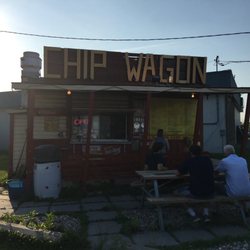 L'll Mom's Chip Stand - Front of business