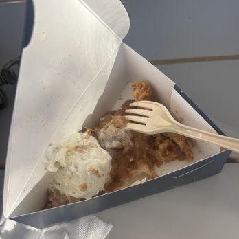 Winston Pies - Apple Pie - Desserts Near Me - Los Angeles, California