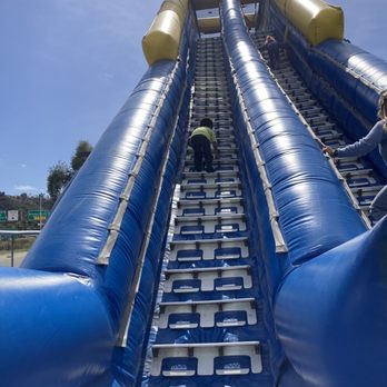 Inflatable World - Picture to show how tall the slide is. - Amusement Parks Near Me - San Diego, California Inflatable World - Picture to show how tall the slide is. - Amusement Parks Near Me - San Diego, California