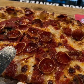 Long-Bell Pizza - Large Pepperoni Pizza - Pizza Near Me - Lees Summit, Missouri
