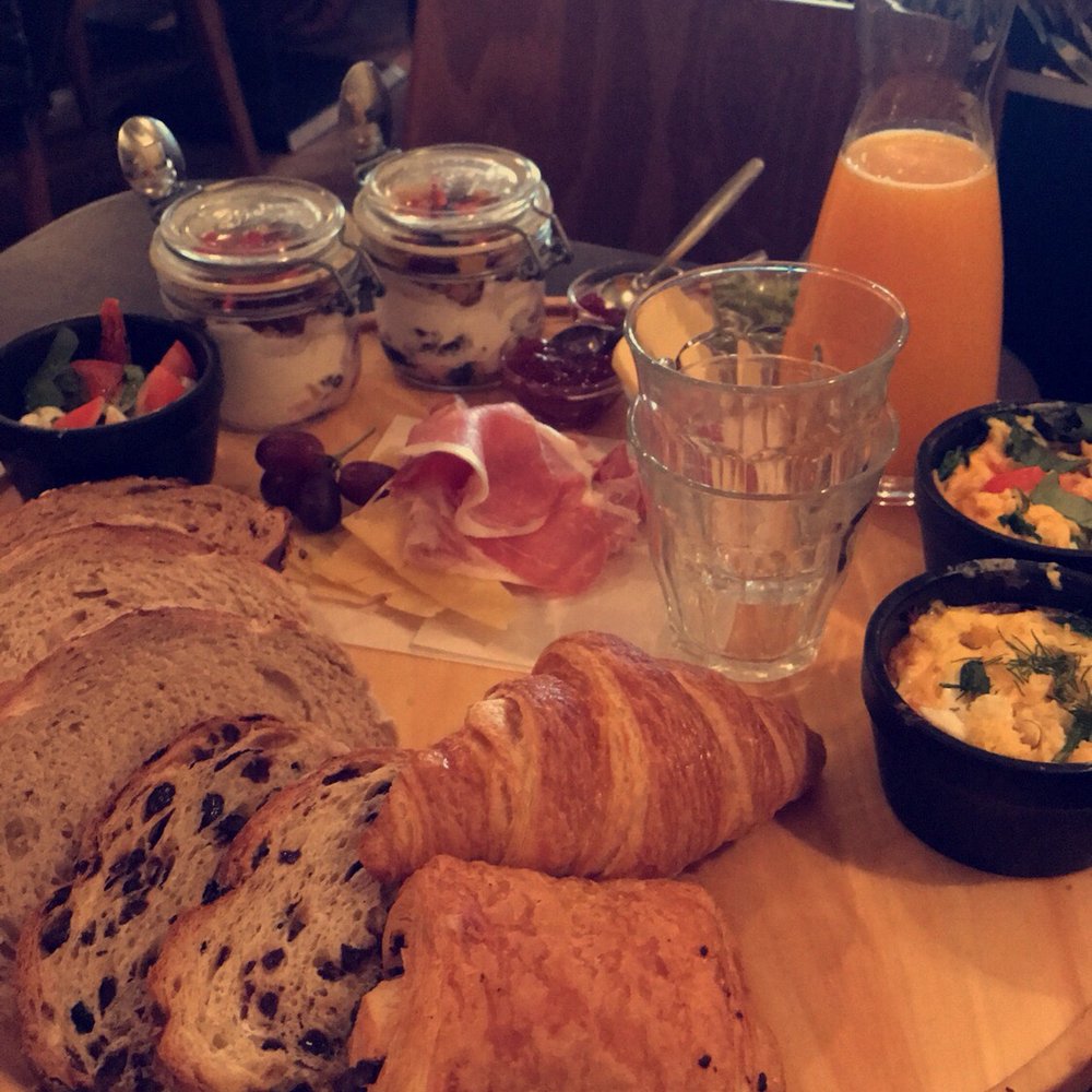 Anne & Max - Cafes Near Me - Alkmaar, New Hampshire Anne & Max - Cafes Near Me - Alkmaar, New Hampshire